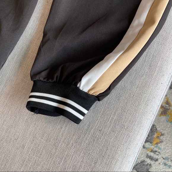 👖Another Story Ruched Black Ankle Pants Womens Size Medium 👖 - Picture 2 of 5